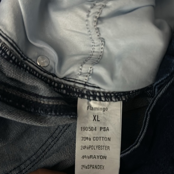 Women Bermuda shorts NWOT - Picture 6 of 7